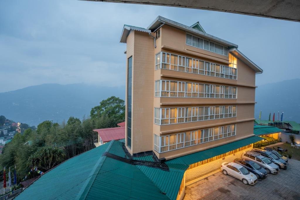 Summit Namnang Courtyard & Spa