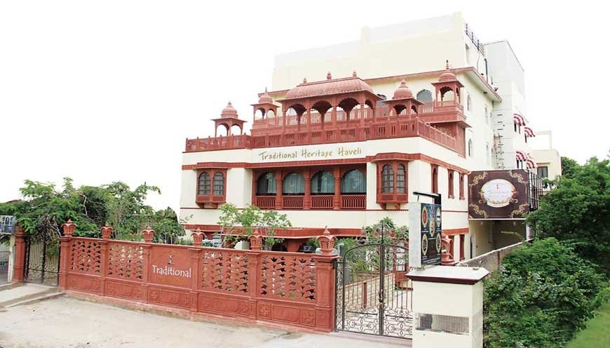 WelcomHeritage Traditional Haveli