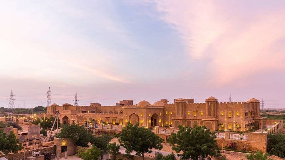 Sairafort Sarovar Portico