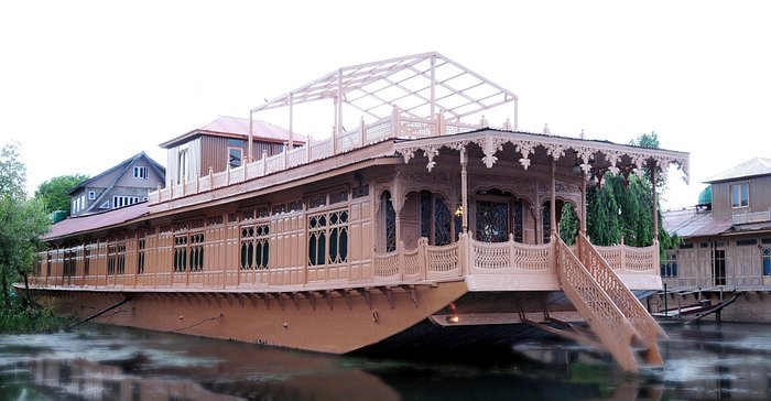 Triumph Houseboats